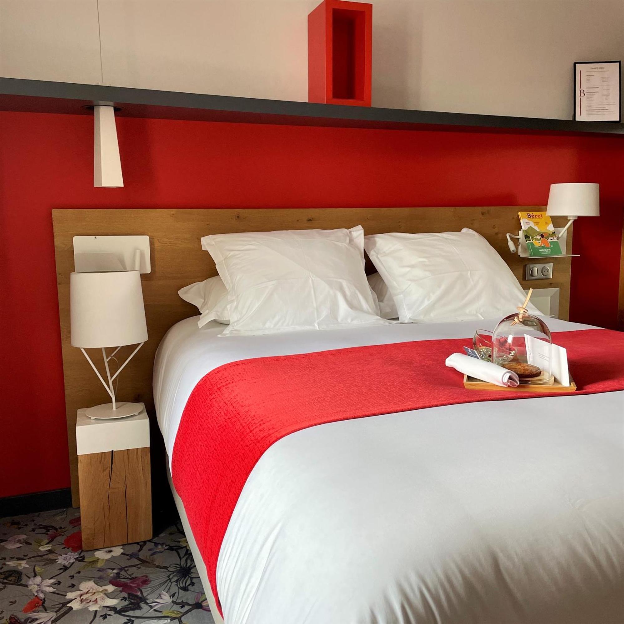 Hotel Berria Hasparren Εξωτερικό φωτογραφία
